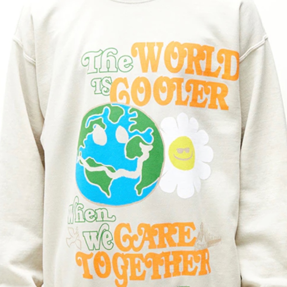 Graphic tee style crew neck